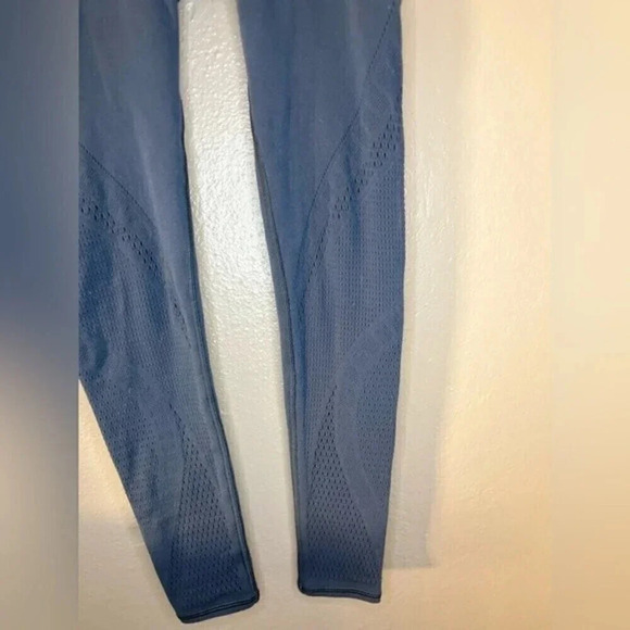 Lululemon x SoulCycle Reveal Tight Interconnect Leggings Size 6 Gray - Picture 8 of 13
